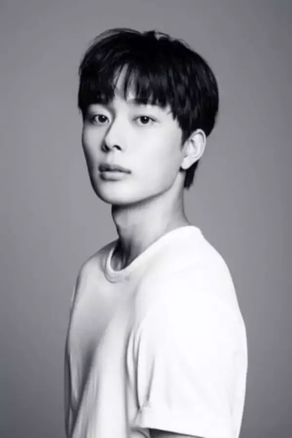 ユ・ソンホ、HiiNエンターテインメントと専属契約を締結…ウォン・ジアンと同じ事務所に