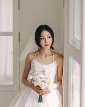 LOVELYZ ソ・ジス、美しいウエディングドレス姿を公開！驚きの声に「結婚ではない」