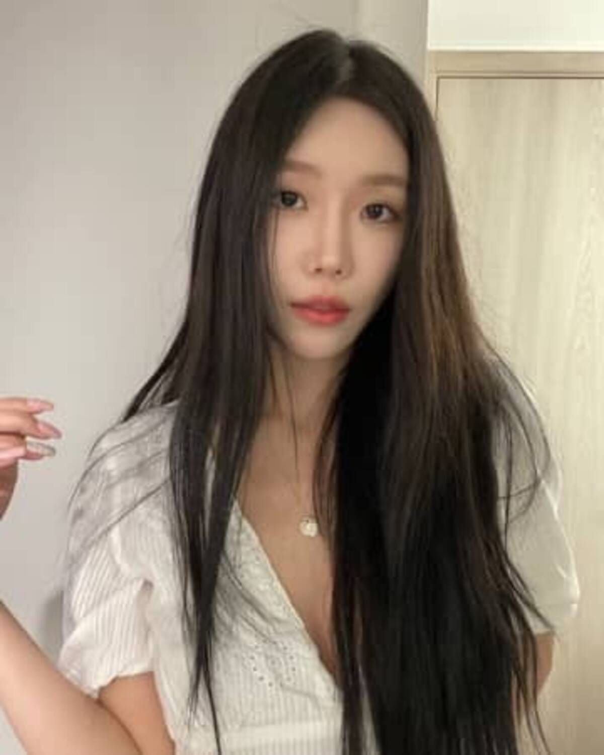 チョ・ボア ヌード 宇宙少女 ダウォン、胸の下にタトゥーも…下着姿で完璧なボディラインを大胆披露 (2024年3月29日) - エキサイトニュース