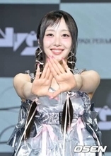 今月の少女（LOONA） イヴ、ソロとして再始動「グループは故郷…今年の少女になりたい」