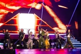 Stray Kids、ミラノで7万人の観客を魅了…大型音楽フェスティバル「I-Days」でヘッドライナーを務める