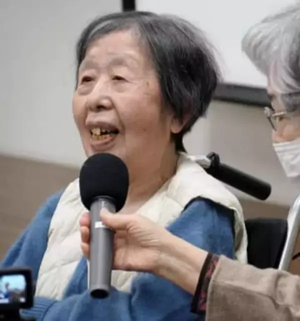 被爆で障害、半生紙芝居に　原爆症認定松谷さんも鑑賞