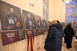 ロシア兵50万人死亡か　英情報機関トップ