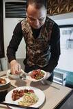 「「インド風の中華」がインドで激アツ！　2つの食文化融合、独自進化で人気に」の画像1