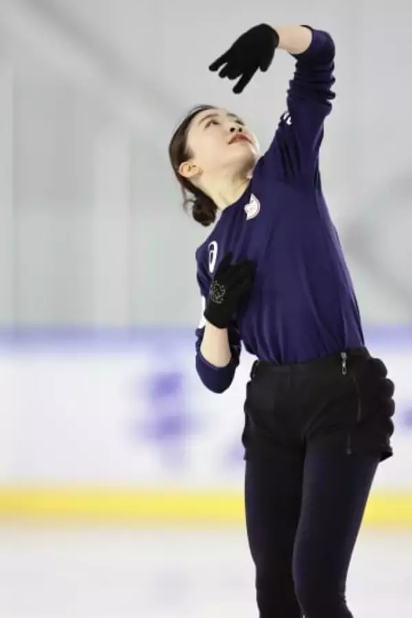 千葉百音「五輪で最高の演技を」　フィギュア代表、京都で練習公開