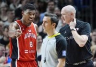 エース八村との確執が一因か　監督解任のホーバス氏、閉塞感も