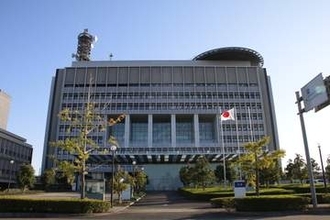 観光バスが駐車場で炎上、岐阜　高山市の鍋平高原、けが人なし