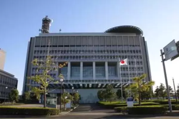 観光バスが駐車場で炎上、岐阜　高山市の鍋平高原、けが人なし