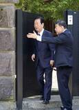 「小沢一郎氏、田中角栄元首相墓参　「おやじは生涯の先生」」の画像1
