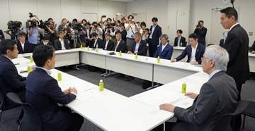 北陸新幹線「小浜京都」が優位　費用対効果で8ルートを新試算