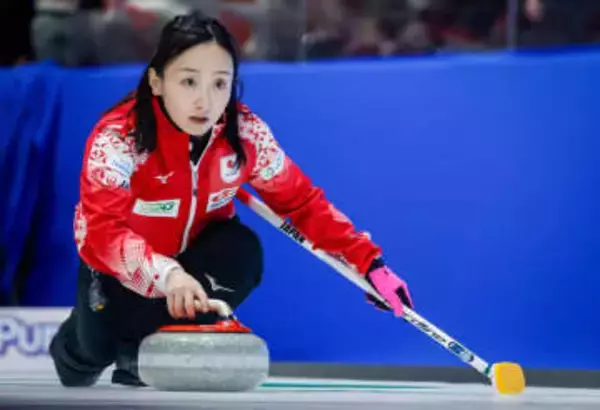 日本代表ロコ・ソラ－レ白星発進　カーリング女子世界選手権