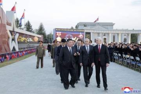 ロシア派遣北朝鮮兵2千人戦死か　平壌の記念碑に名前刻む