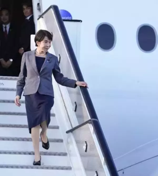高市首相、英国に到着　スターマー氏と会談へ