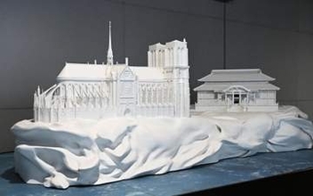 「日仏友好の証し」関空に　万博展示の世界遺産模型