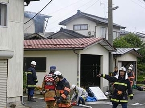 秋田で住宅火災、2人死亡　夫妻か、長男は連絡取れる