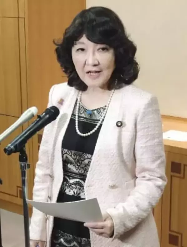 政府、日銀の緊密連携確認　日銀総裁、財務相らが会談