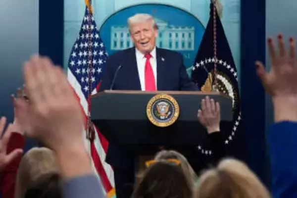 トランプ政権1年の「実績」公表　365項目、中間選挙見据え