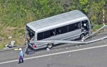 バス運転の容疑者を鑑定留置　磐越道事故で福島地検支部