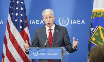 米長官 核爆発伴う実験を否定