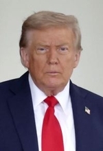 米永住権審査の厳格化検討と報道　入国禁止12カ国の出身者対象