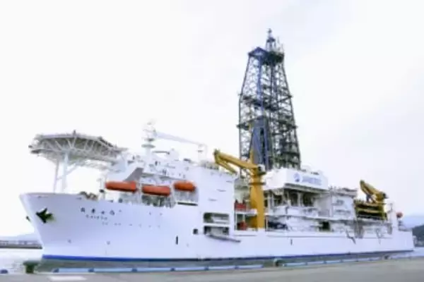 海底レアアース泥、経済性評価へ　政府、試験採取終え「技術確立」