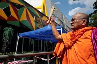 タイ・バンコク火災、死者34人　娯楽施設、全国で緊急点検