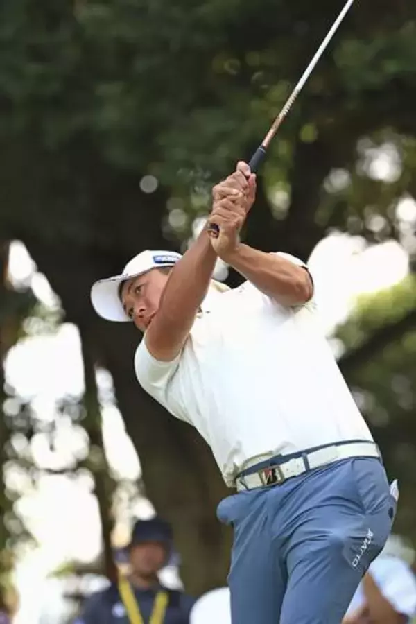 堀川、藤本ら4人が首位　男子ゴルフ第1日