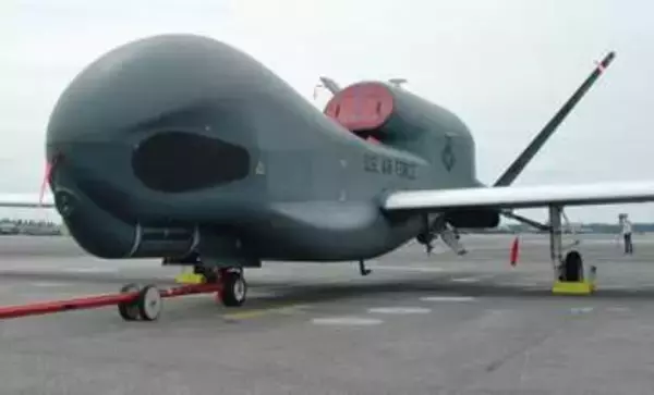 横田へ部隊移転、3機配備　米空軍グローバルホーク