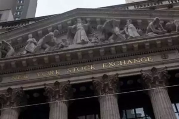 NY株、反落し6ドル安　企業決算にらみ方向感欠く