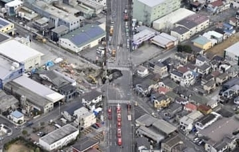 埼玉の陥没、補償申請一部見送り　続く悪臭、住民に不信感