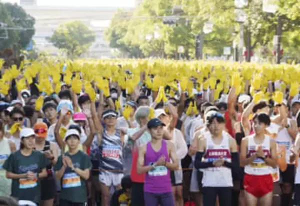 神戸マラソン、2万人快走　復興の街並み、感謝テーマ