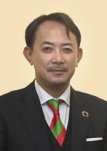 ラインヤフー川辺会長、来年退任　後任未定、会社統合効果にめど