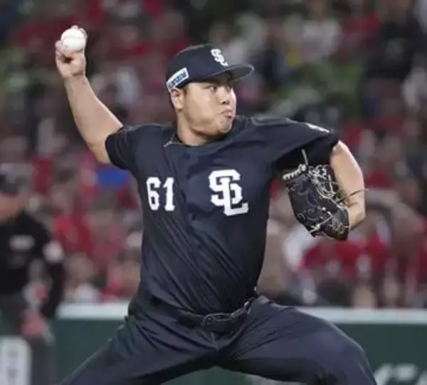西4―1広（11日）　平良が5勝目