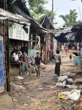 「忘れられた難民」の生活支える日本人　バングラデシュのロヒンギャキャンプ