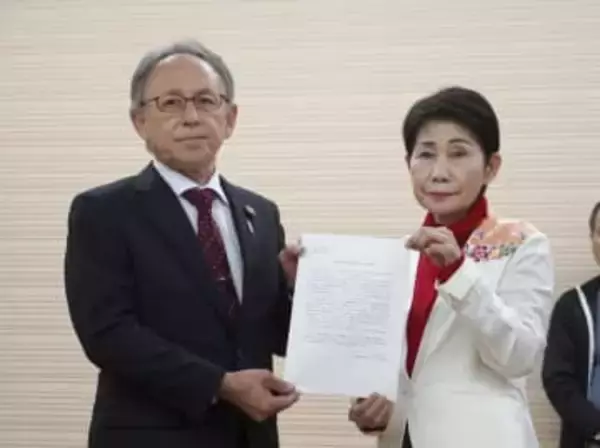 玉城氏に3選出馬要請　知事選巡りオール沖縄