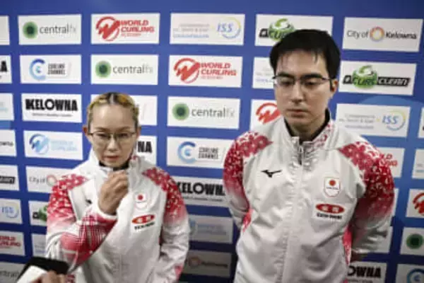 カーリング混合、五輪出場ならず　小穴・青木組、1次リーグ3位