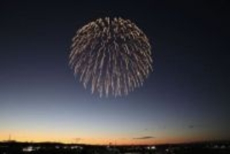 秋夜彩る光の大輪、茨城・土浦花火100年　戦争コロナ乗り越え、起源は慰霊と地域振興