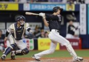 オ5―4ソ（29日）　シーモアが逆転2点打