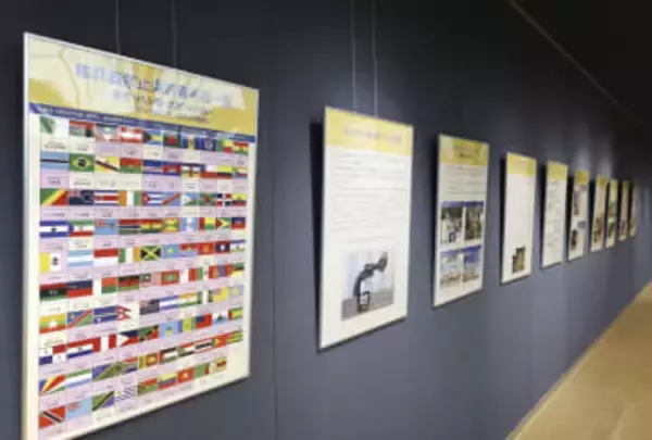 核禁止条約「理解深めて」　長崎市、発効5年パネル展