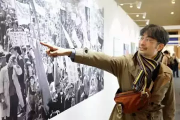 飢餓から飽食、歴史感じて　東京で写真展、27日まで