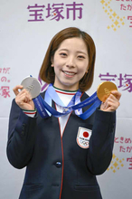 「りくりゅう」故郷で感謝　それぞれ市役所で成果報告