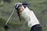 「安田祐香が首位、横峯さくら2位　女子ゴルフ第1日」の画像1