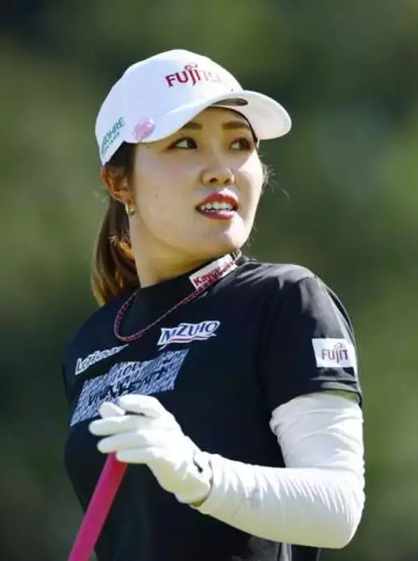 女子ゴルフ、古江彩佳が首位発進　スタンレー・レディース・ホンダ