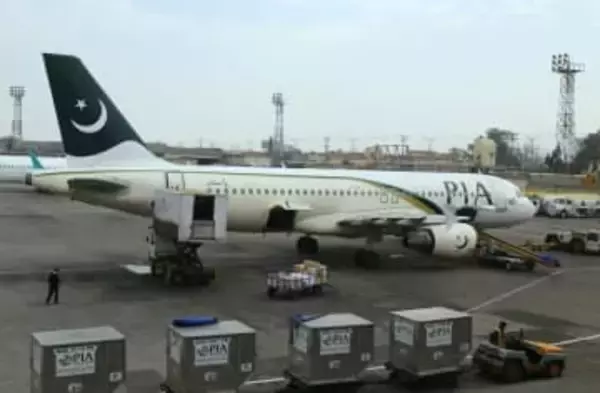 パキスタン、国営航空を売却　財政再建の一環、750億円落札