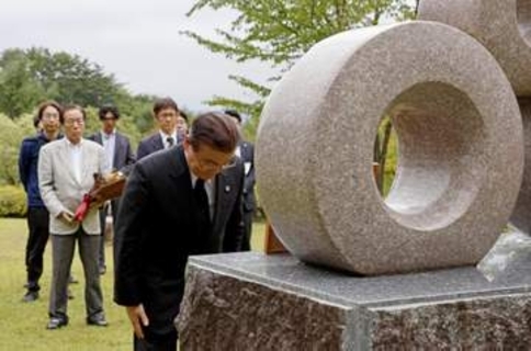 日弁連、坂本弁護士の長男を追悼　一家殺害事件、遺体発見の長野で