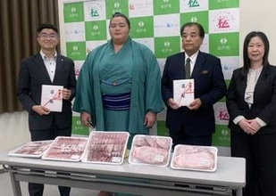 大関琴桜、養護施設に牛肉贈呈　大相撲パリ公演V副賞
