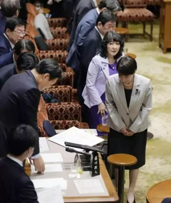 政府の予算資料41カ所誤り　野党「審議急いだため」