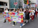 「1万5千人がLGBTQパレード　渋谷、「自分らしく生きる」訴え」の画像1