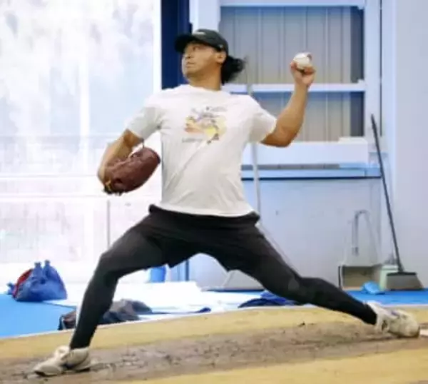 今永昇太「唯一無二の存在に」　カブス3年目の抱負、高知で練習