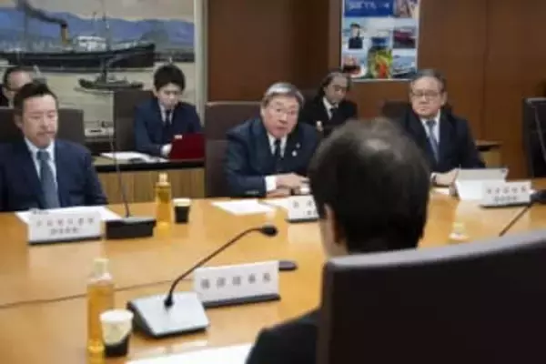 湾内4隻に日本人船員24人　船主協会、対策本部で報告